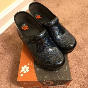 Women’s Dansko